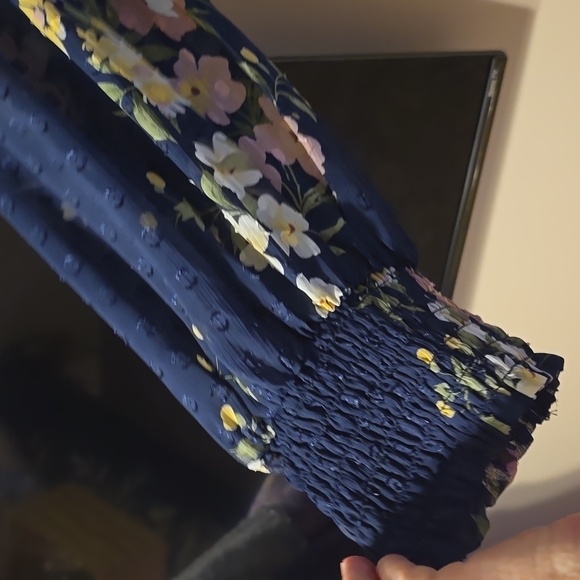 Premier Amour Navy long sleeve lined maxi dress. Front and back deep v neck line - Picture 5 of 8